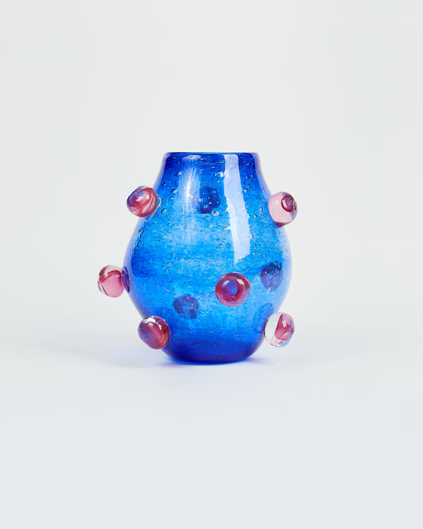 The blue coral vase